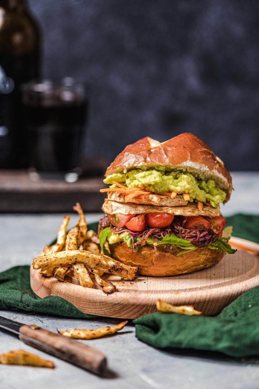 Burgera lepiej pokazać z przodu