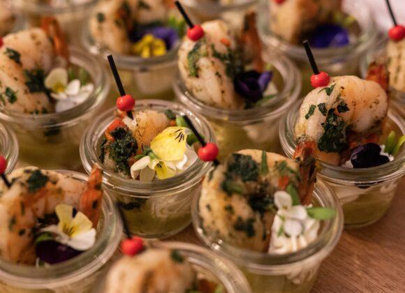 Stabilny czy niepewny? Poznaj rynek cateringów eventowych! finger foods