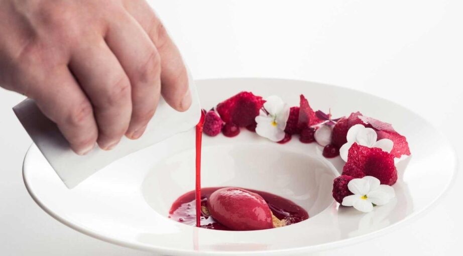 Jak restauracje zdobywają gwiazdki MICHELIN? Krótka historia przewodnika MICHELIN