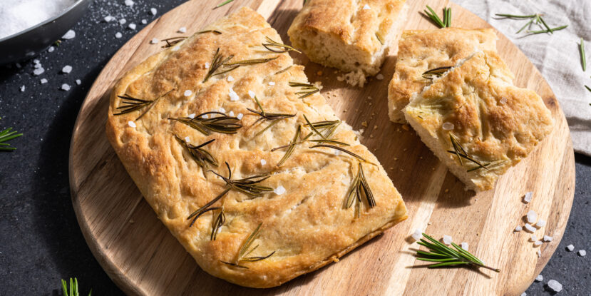 Focaccia z rozmarynem i solą morską DSC_2261