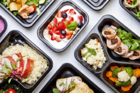 Sztuka prezentacji w&nbsp;cateringu, czyli jak estetyka wpływa na&nbsp;odbiór potraw?