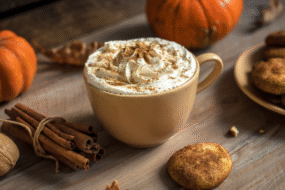 Pumpkin Spice Latte – jesienny hit, który&nbsp;podbił świat!