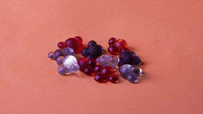 fabricandy-jinghan-li-graduate-design_dezeen_1704_hero-852x480