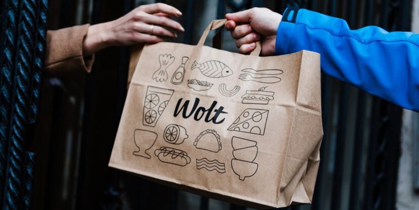 Zamówienia online i obsługa klienta w świecie napędzanym sztuczną inteligencją 70767909_2289248738055073_7195979746079932416_n