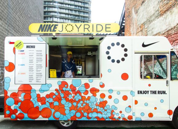 Food and Fashion: Dlaczego marki modowe chętnie organizują pop-upy związane z jedzeniem? 0v2a0288