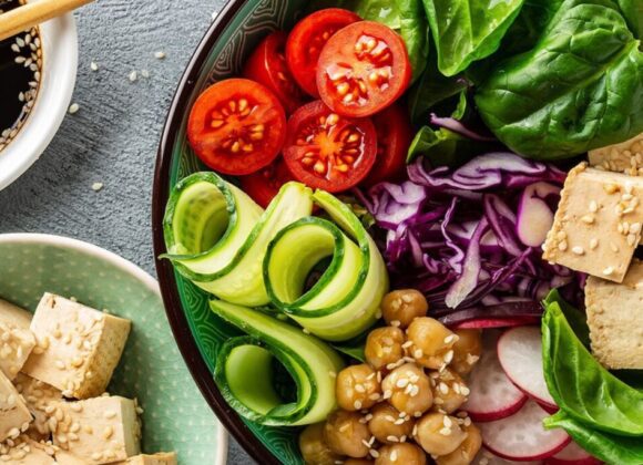 Nowa fala kuchni roślinnej – co jedzą młodzi i kreatywni? www - fad-101