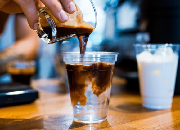 Coconut Water Americano – nowy trend kawowy, który podbija świat (i social media) www - fad-102