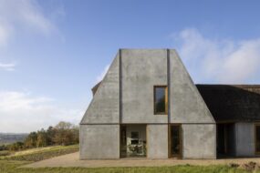 Dom, który&nbsp;karmi: jak architektura przyszłości integruje uprawę jedzenia z&nbsp;codziennym życiem?