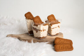 Mini serniczki lotus bez&nbsp;pieczenia