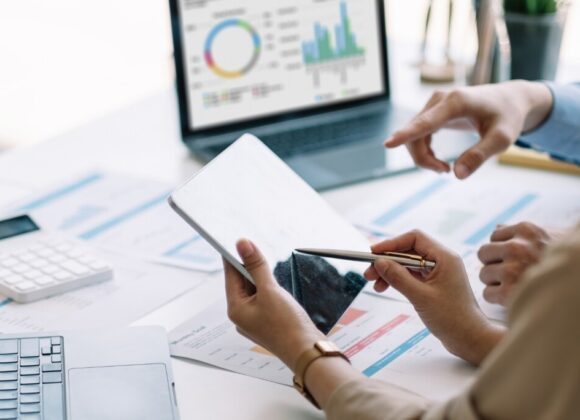 Marketingowy rachunek sumienia: jak przygotować markę na 2026 rok? Kompletny poradnik Od kuchni www - fad