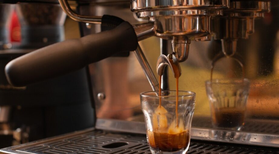 Dlaczego espresso jakości specialty zaczyna konkurować ze&nbsp;sklepowymi klasykami?