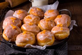 Tłusty Czwartek w&nbsp;komunikacji marek spożywczych. Jak na&nbsp;przestrzeni lat zmieniała się narracja tego dnia?