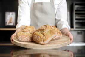 Presja kosztów i&nbsp;brak pracowników. Jak restauracje i&nbsp;hotele odpowiadają na&nbsp;rosnące wyzwania operacyjne?