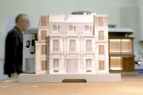 De’longhi i&nbsp;mistrz miniatur Simon Weisse prezentują „najmniejszą kawiarnię świata” na&nbsp;Milan Design Week 2026