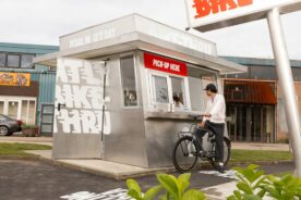 Oatly otwiera „bike-thru” w&nbsp;Amsterdamie