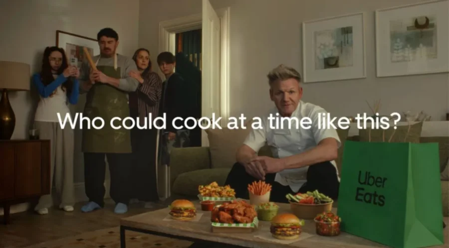 Gordon Ramsay namawia kibiców, by&nbsp;przestali gotować. Uber Eats rusza z&nbsp;globalną kampanią na&nbsp;czas Mundialu 2026