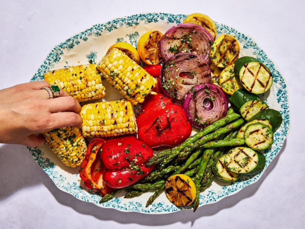 Grill to&nbsp;nie&nbsp;tylko&nbsp;kiełbasa. Jak zmienia się kultura grillowania?
