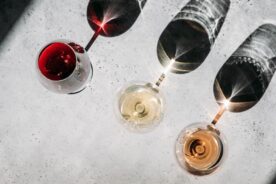 Czym zajmuje się sommelier? Na&nbsp;czym polega jego rola w&nbsp;restauracji?